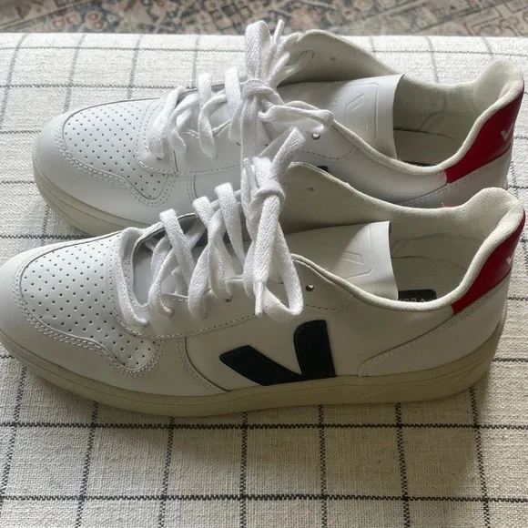 Veja White and Navy Athletic Shoes - Picture 5 of 7